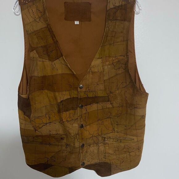 Ledge Men's Tan Map Print V-Neck Adjustable Button Front Vest Size Large - Picture 1 of 8